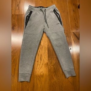 Size small American Eagle gray joggers.